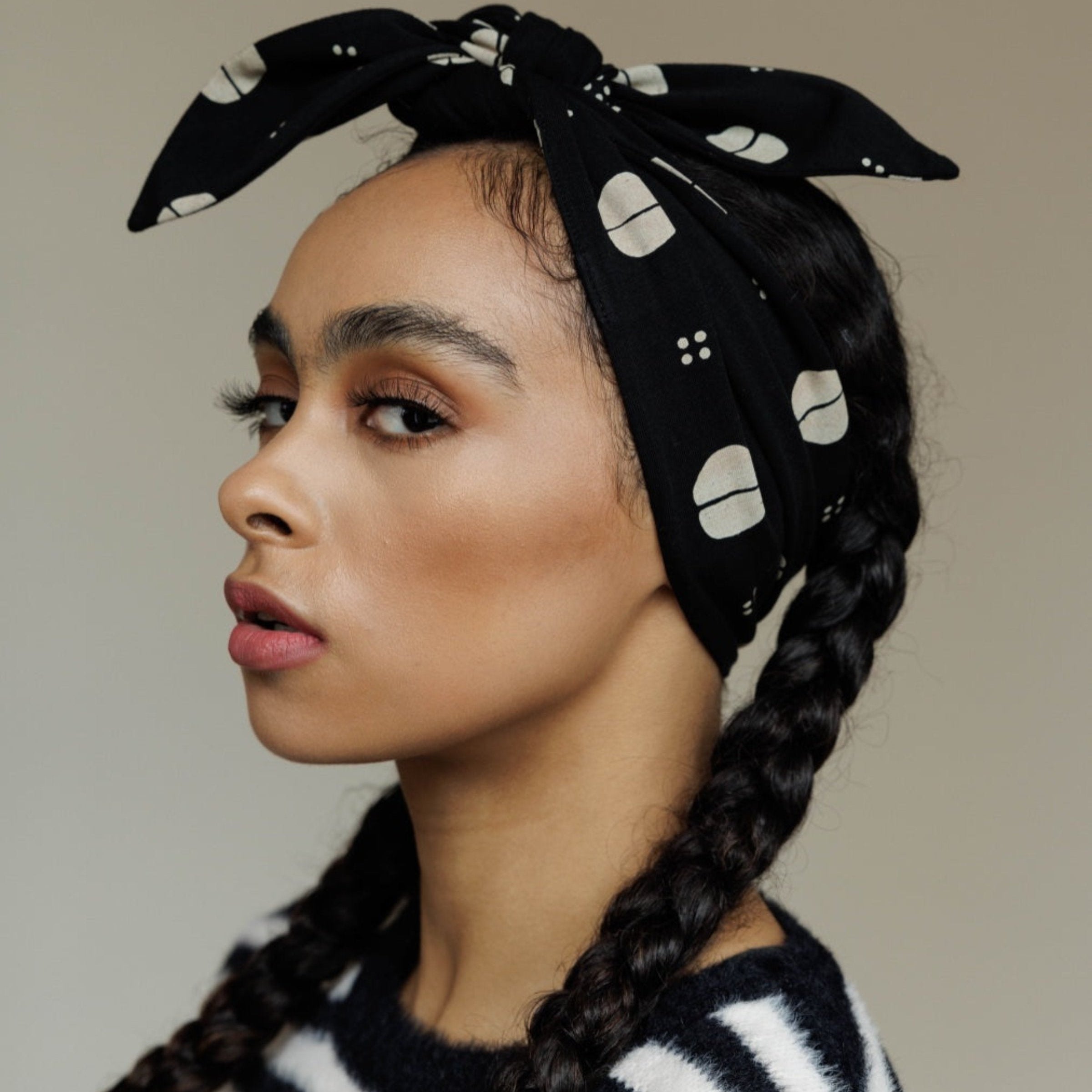 Printed Stretch Bandie in Noire Amisha