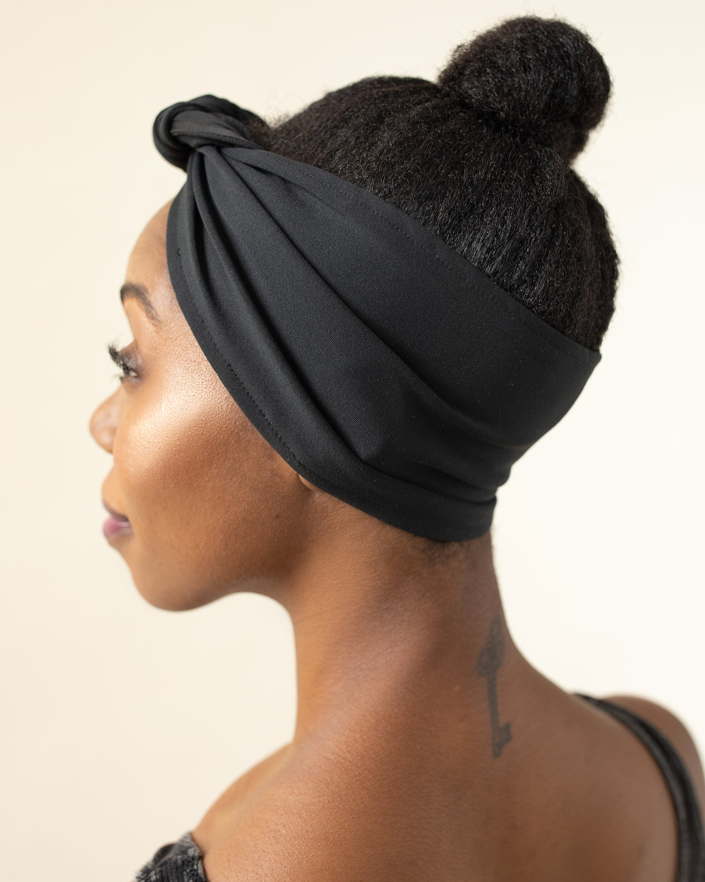 The Wrap Life Active Bandie in Black Black Bandie