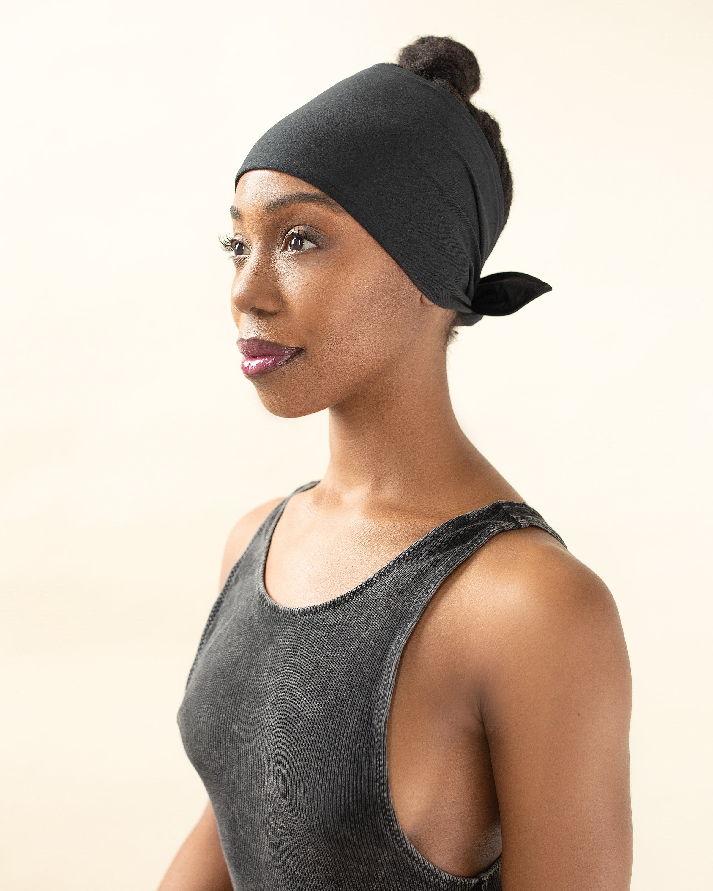 The Wrap Life Active Bandie in Black Black Bandie