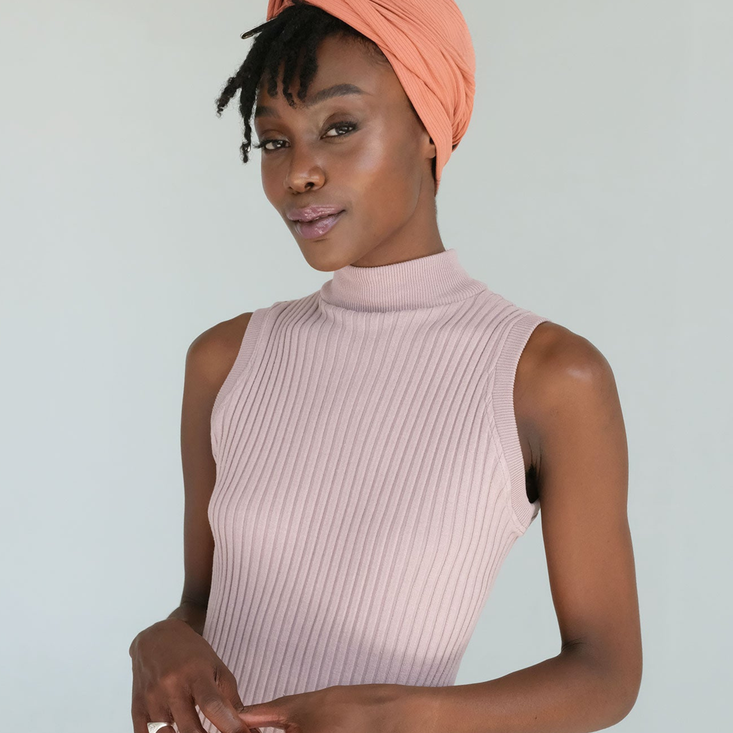 Ribbed Satin Lined Turban in Adobe