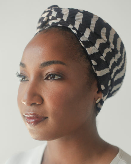 Printed Pleated Head Wrap in Zizzy