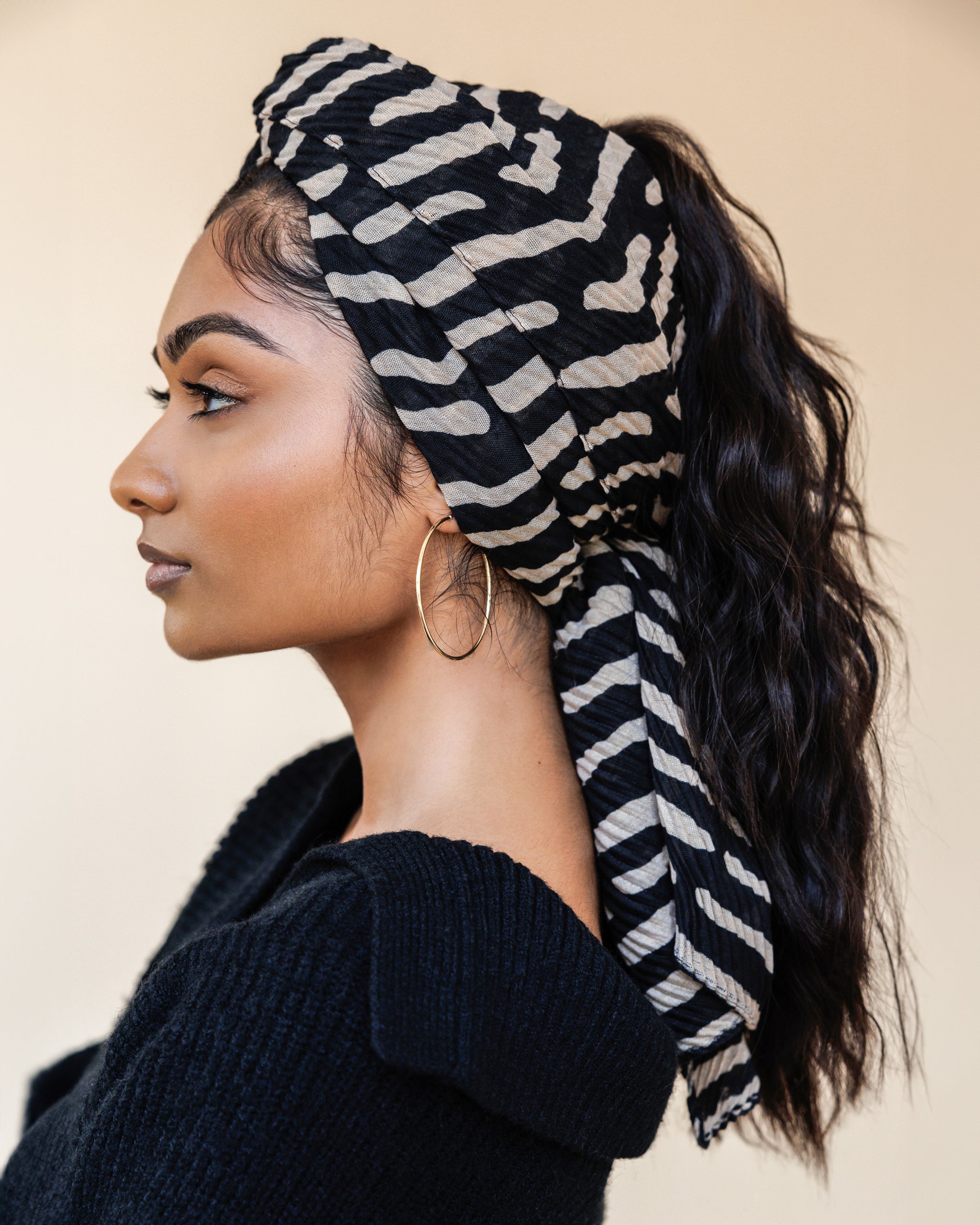 Printed Pleated Head Wrap in Zizzy