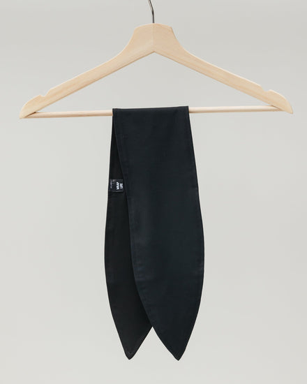 The Wrap Life Active Bandie in Black Black Bandie