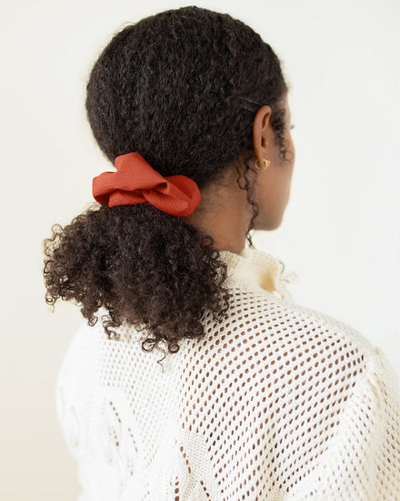 The Wrap Life Allure Two-pack Knitted Scrunchie- Paprika & Black Orange Scrunchie